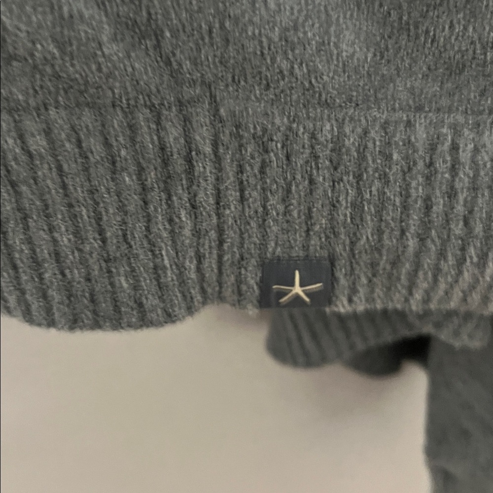 Barefoot Dreams Hooded Cardigan - Picture 4 of 7